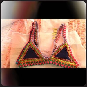 Kiini bathing suit top
