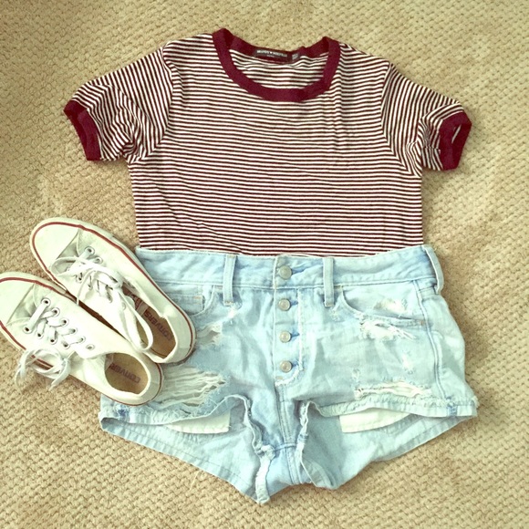 Brandy Melville Cropped Top