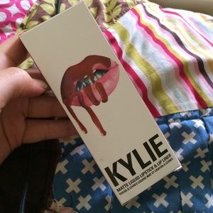 Kylie Matte Liquid Lipstick Lip Liner Kit Dolce K