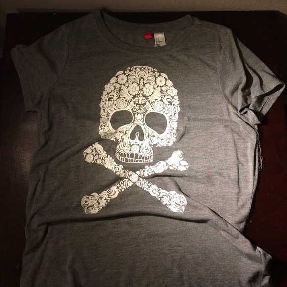 Skull Tee