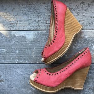 Red peep toe wedges