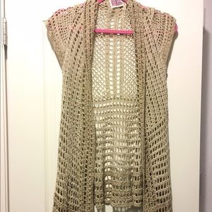 EUC Rosie Neira Crochet Shawl.