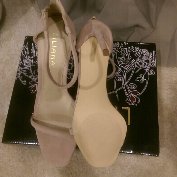 Brand new nude sandals!! - Picture 2 of 3