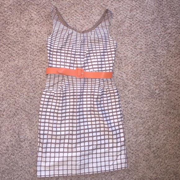 Sleeveless print dress