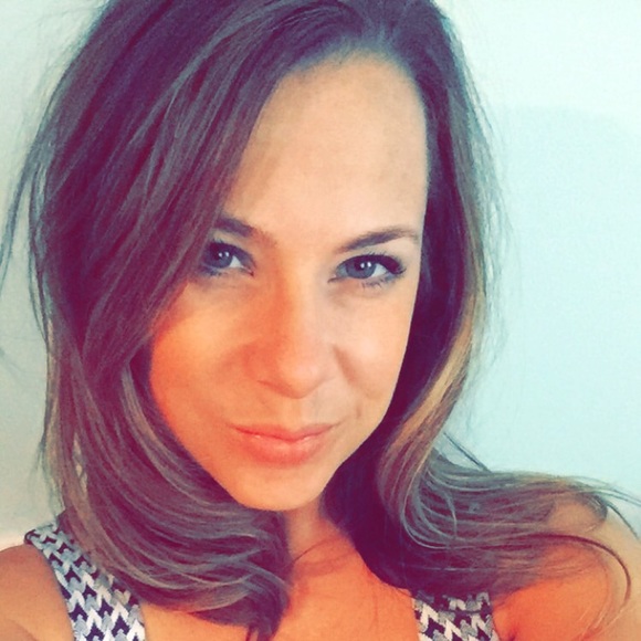 Meet the Posher Other - Meet your Posher, Amy