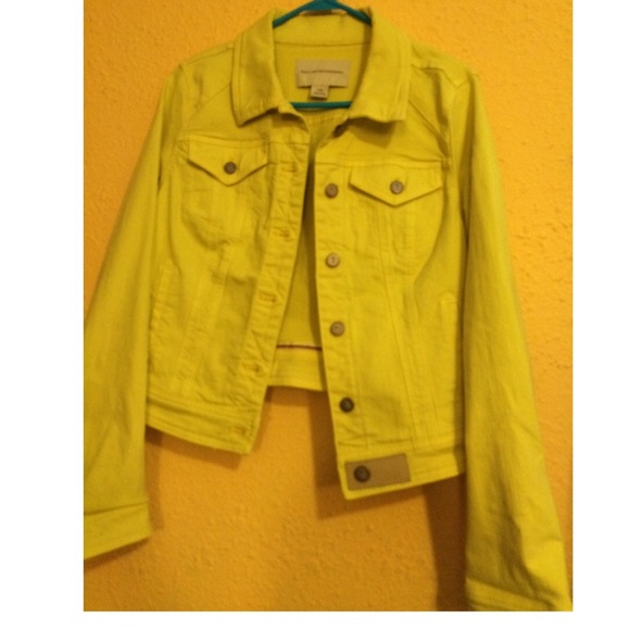 YELLOW jean jacket!