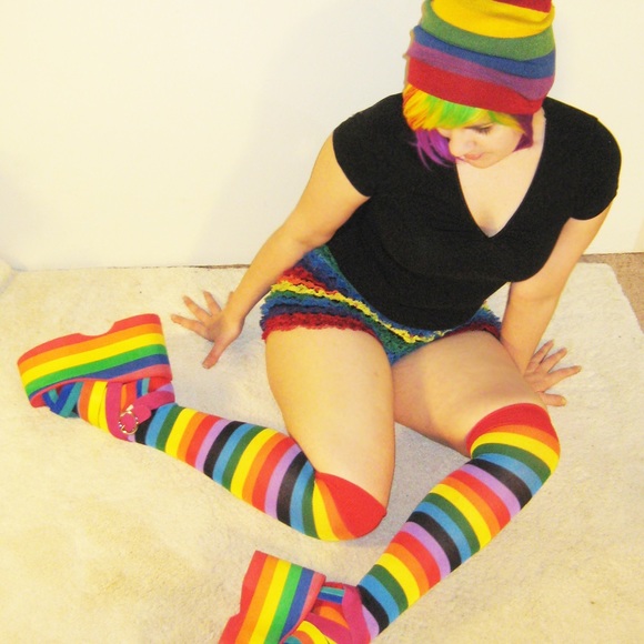 Meet your Posher, _cali_candy_ - Picture 3 of 11