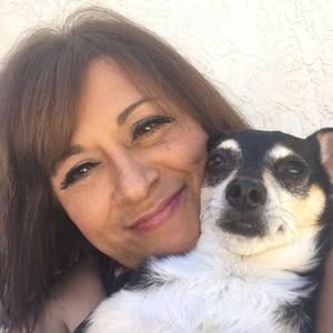 Meet your Posher, Cecilia