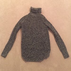 Super cute black and white turtle neck