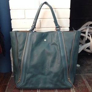 Pour la Victoire "Nouveau" leather zip tote