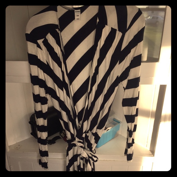 Old Navy Wrap dress size lg