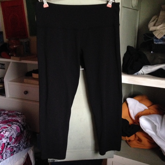 Lululemon Wunder Under Crop