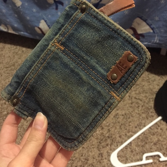 American Eagle Wallet