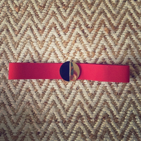 Adorable KATE SPADE belt