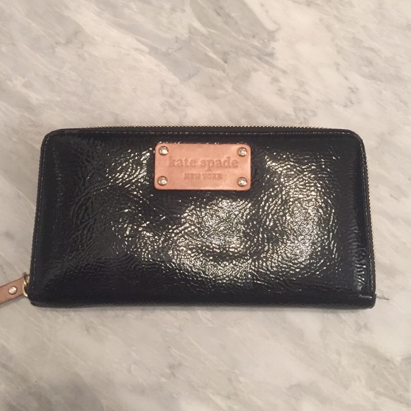 Kate Spade Wallet - Picture 1 of 2