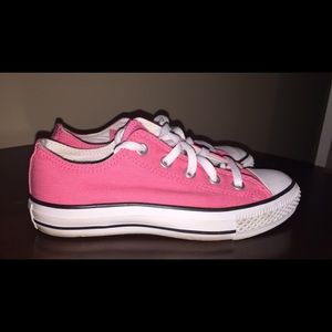 Pink converse