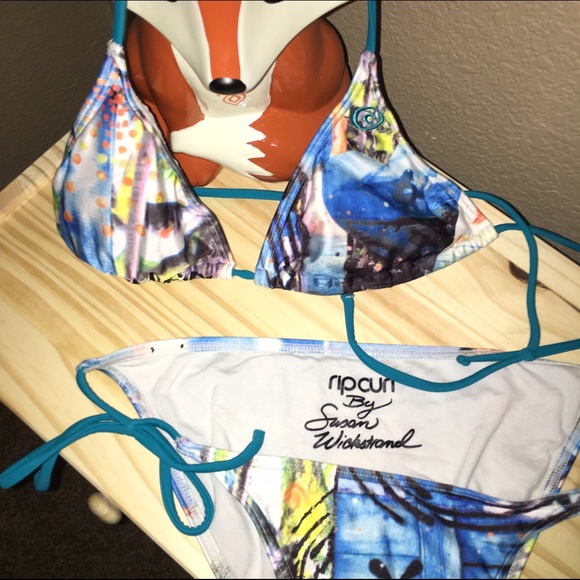 Rip curl bikini - Picture 3 of 3