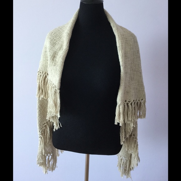 Sleeveless Fringe Cape