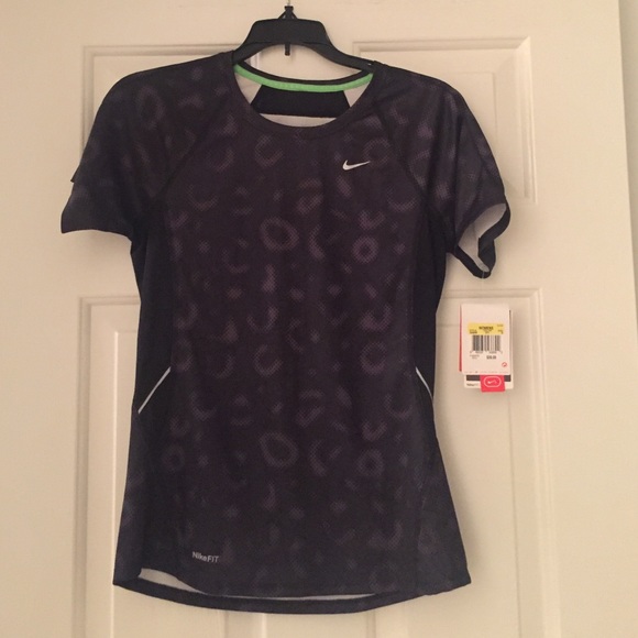 Nike fit shirt