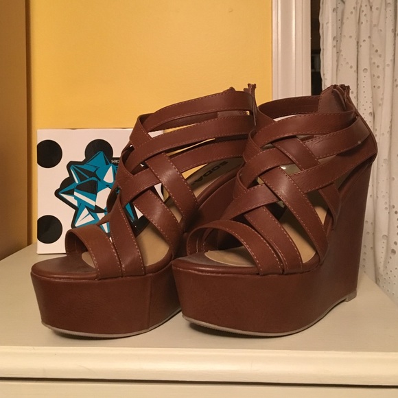 Brown Wedges