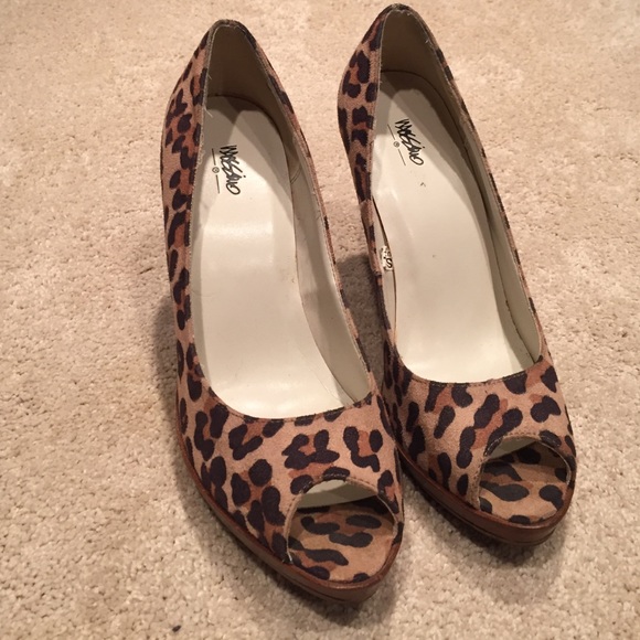 Animal Print Peep Toe Heel