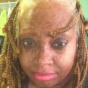 Meet your Posher, Karla