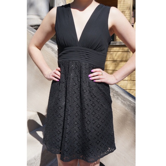 Deep V-Neck Lace Cocktail Dress