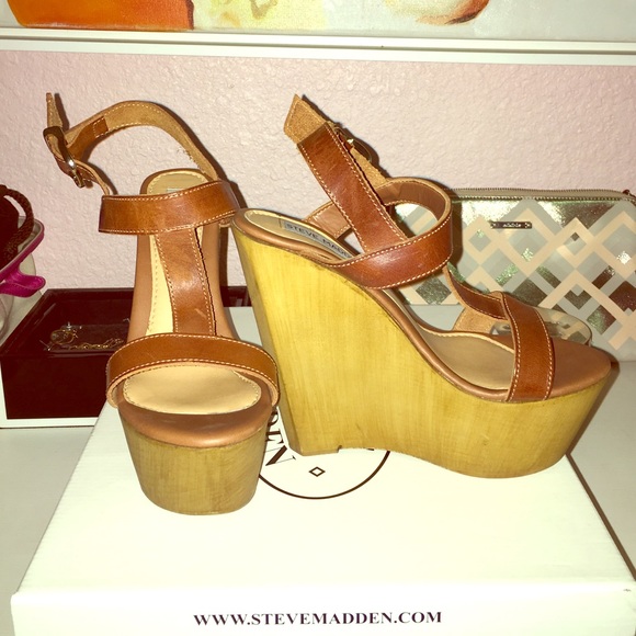 Steve Madden Wedges