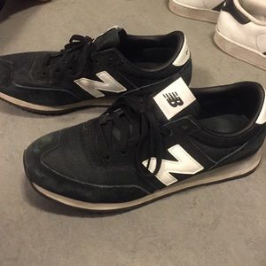 620 NEW BALANCE SNEAKERS