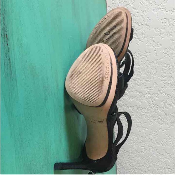 Sexy black BCBGMaxazria Stilettos - Picture 3 of 3