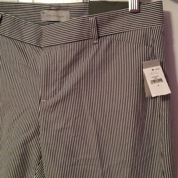 NWT Gap Seersucker cropped chinos