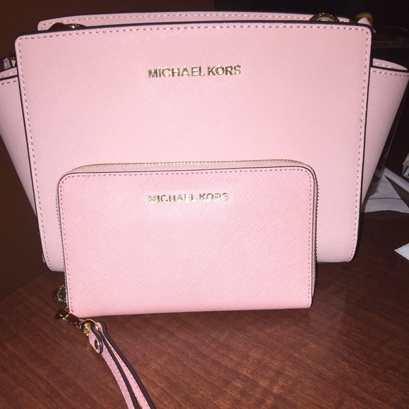 Michael Kors Medium Selma