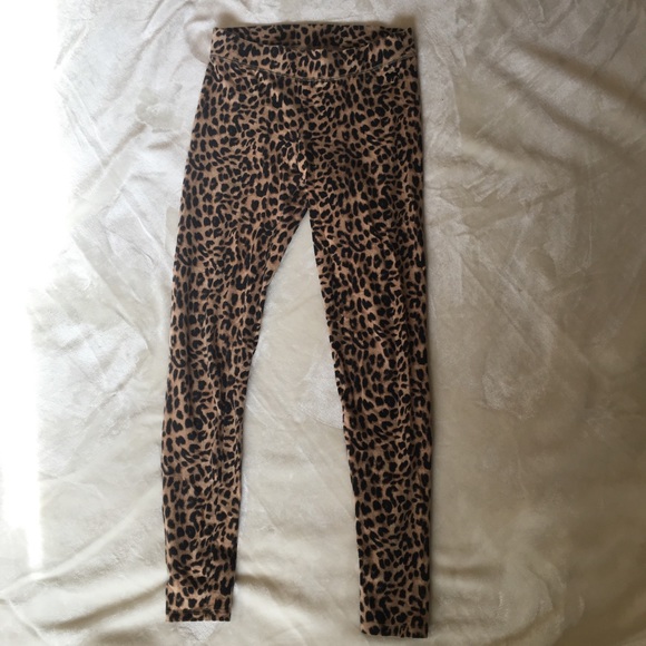 leopard print leggings