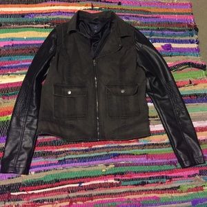 Leather sleeve jacket