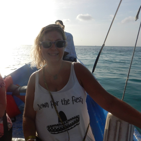 Meet your Posher, Linda