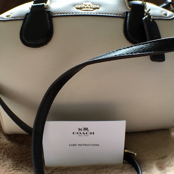 ❌Sold❌💄Authentic💄Coach💄 - Picture 4 of 4