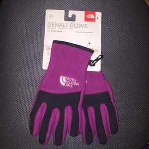 North Face Gloves
