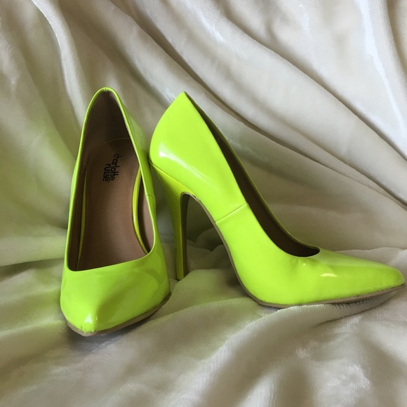 neon yellow 4in heels