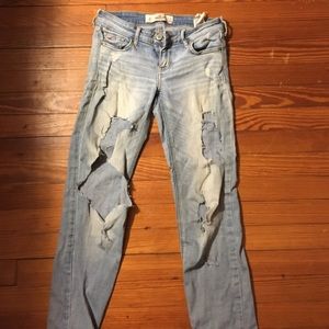 Hollister custom ripped Lightwash Jeans