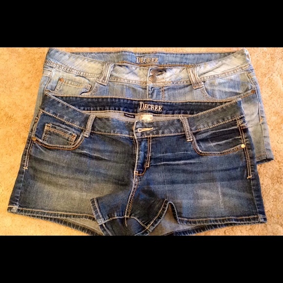 Decree shorts