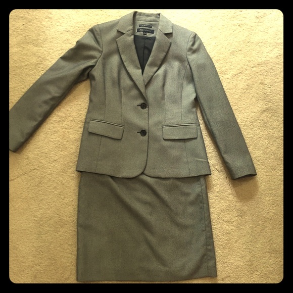 Dress suit