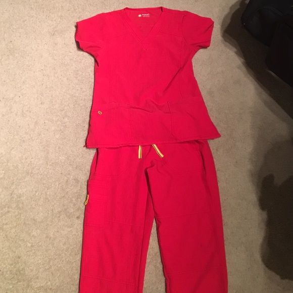 Red dri-fit Wonderwink scrub set