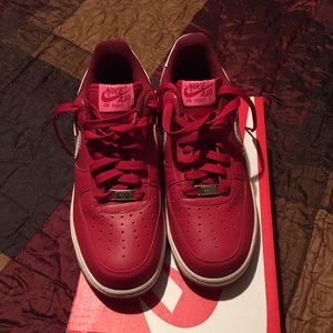 Air forces 1s women's size 9