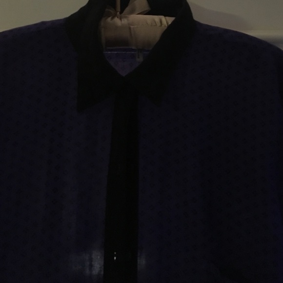 Blouse - Picture 2 of 3