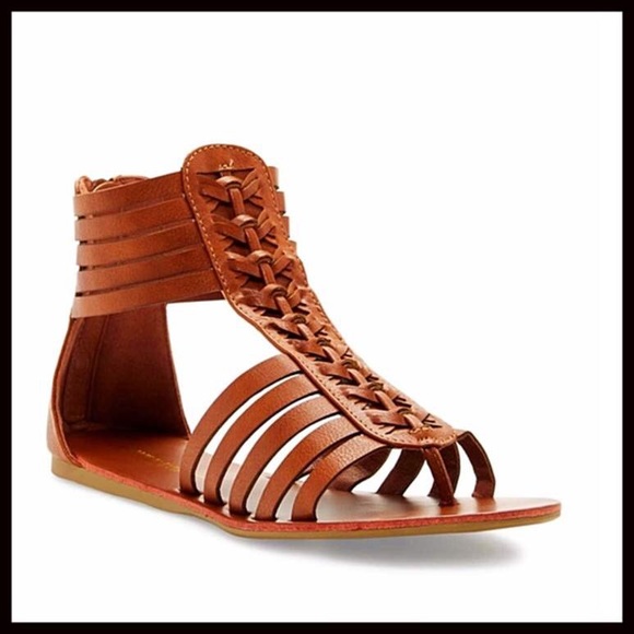 SHORT GLADIATOR SANDALS 💜NEW WIYH TAGS💜