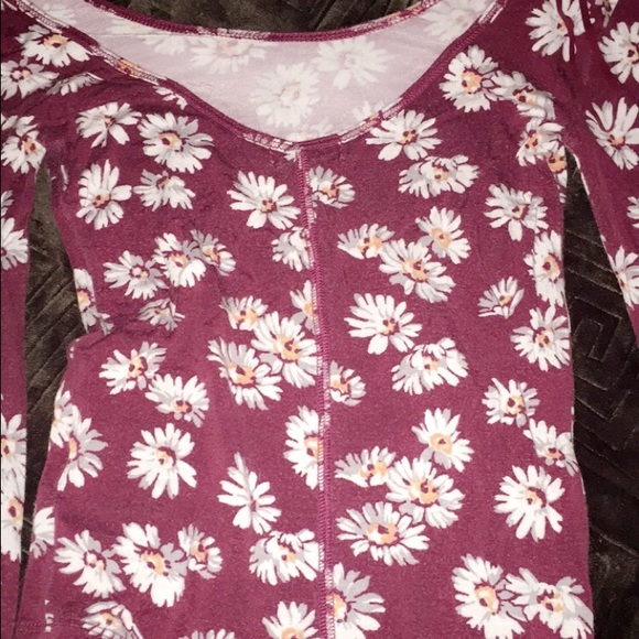 Map to Mars Floral Long-Sleeved Crop Top - Picture 2 of 4