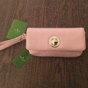 NWT Kate Spade Clutch in Blush w/ Pyramid Clasp