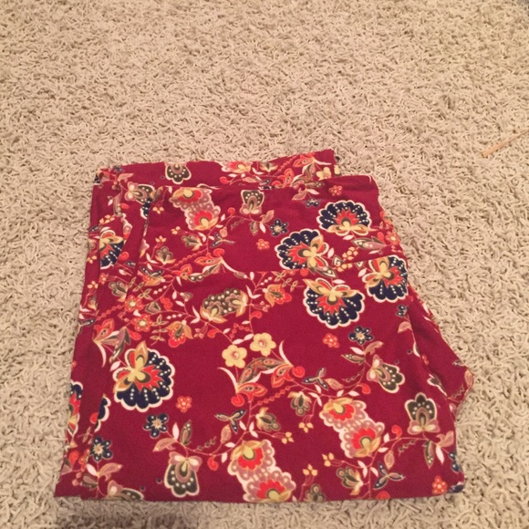 Lularoe Tall and Curvy leggings.