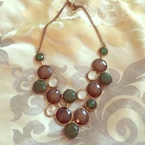 Super cute chunky rhinestone necklace