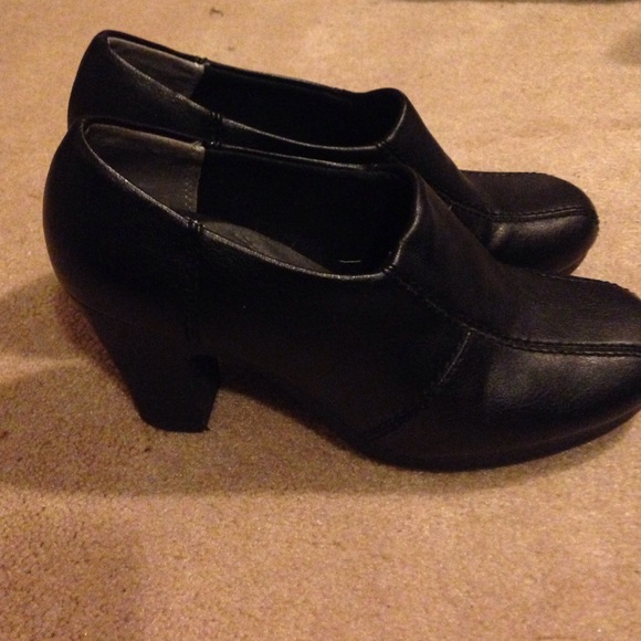 Super cute shoes 🎀